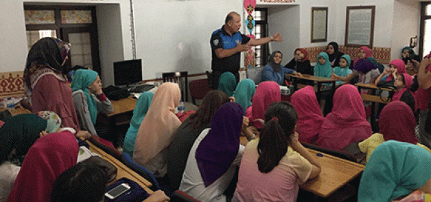 Toplum Destekli Polisler çocukları camide bilgilendirdi