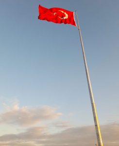 Arız’daki-dev-Türk-Bayrağı-hayran-bırakıyor-2
