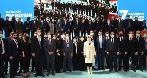 AK-Parti’den-salgına-rağmen-coşkulu-kongre-5
