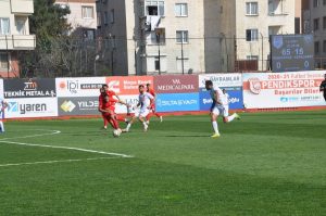 Pendik kalecisi Emre’yi geçemedik-3