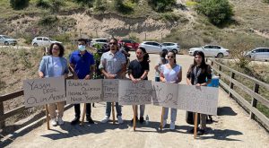 NİLÜFER-ZEHİR-AKIYOR-3