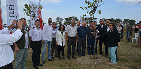 Bakırköy’de-bin-fidan-toprakla-buluştu-2