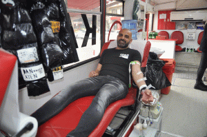 Belediyesporlu-futbolcular-kan-verdi-2