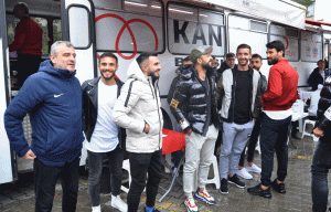 Belediyesporlu-futbolcular-kan-verdi-3